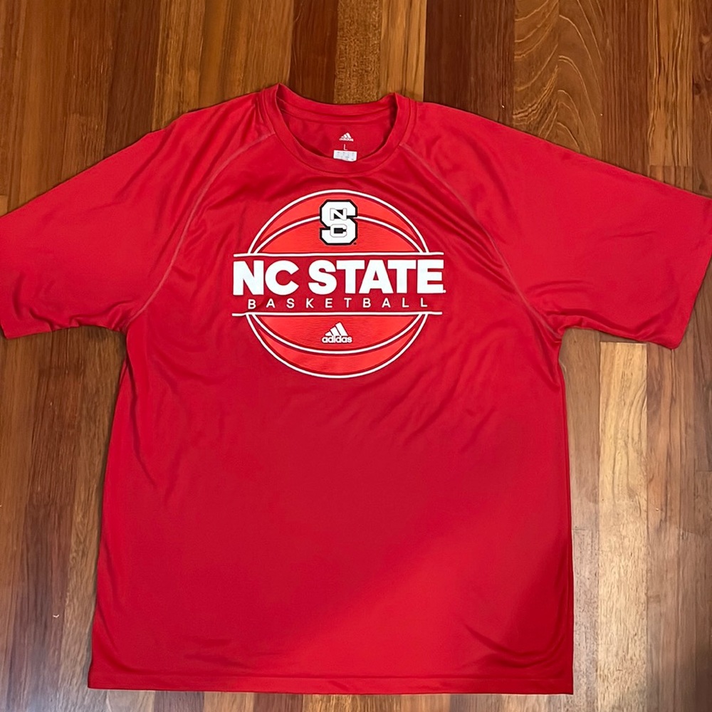 Men’s Large Adidas NC State Basketball Climalite Short Sleeve Shirt